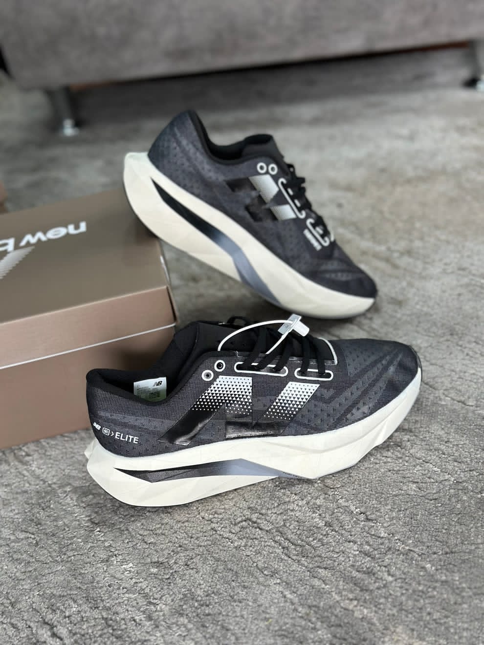 New Balance Elite V 4