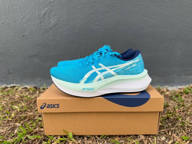 Asics Magic Speed