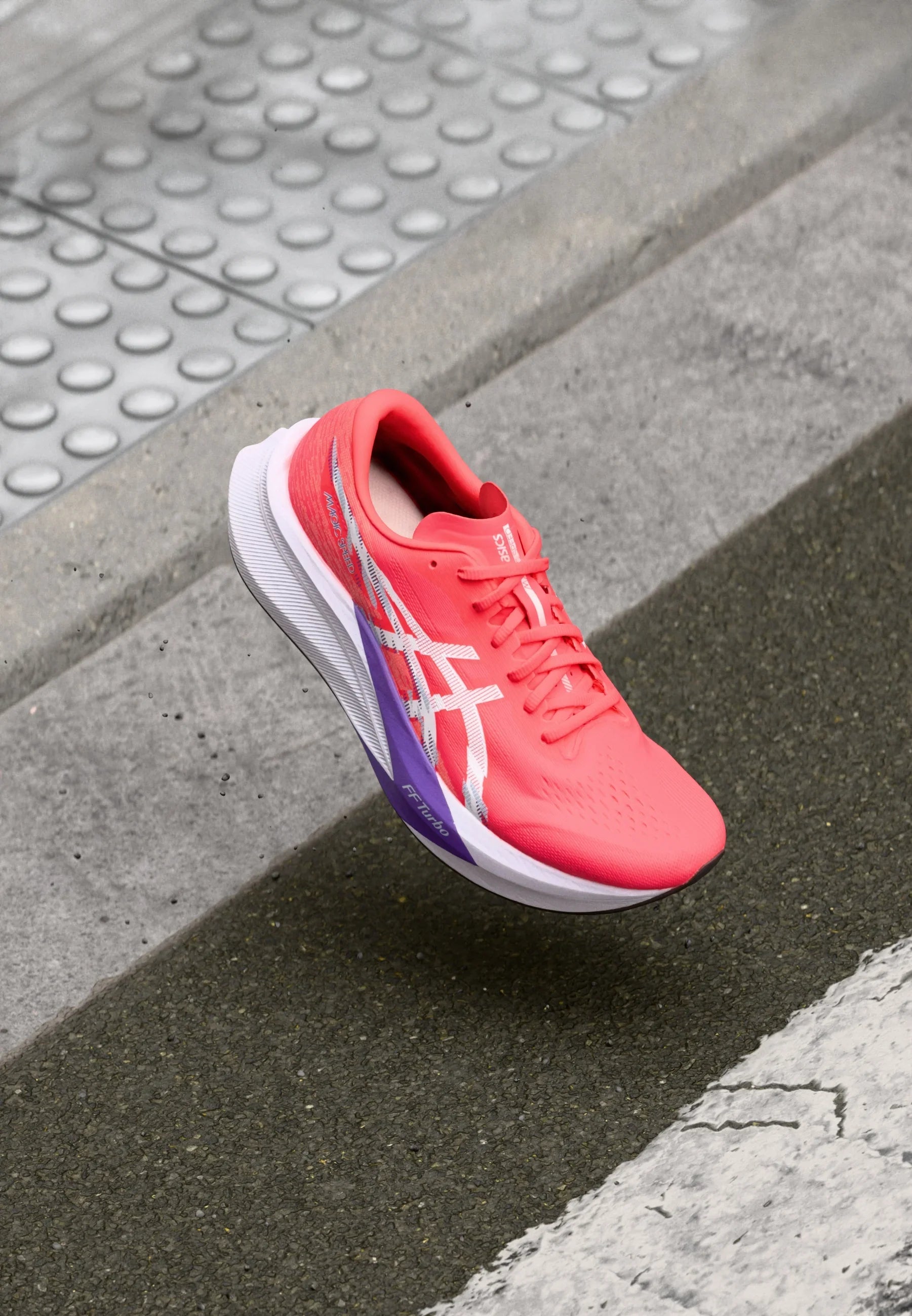 Asics Magic Speed