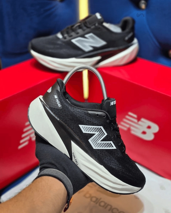 New Balance Fuelcell Rebel